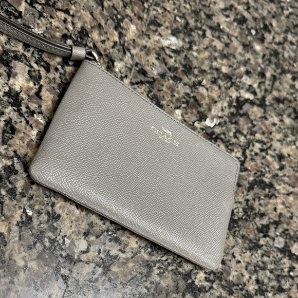 Coach Gray Textured Wristlet with silver logo NWOT